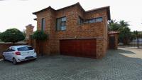 Front View of property in Mondeor
