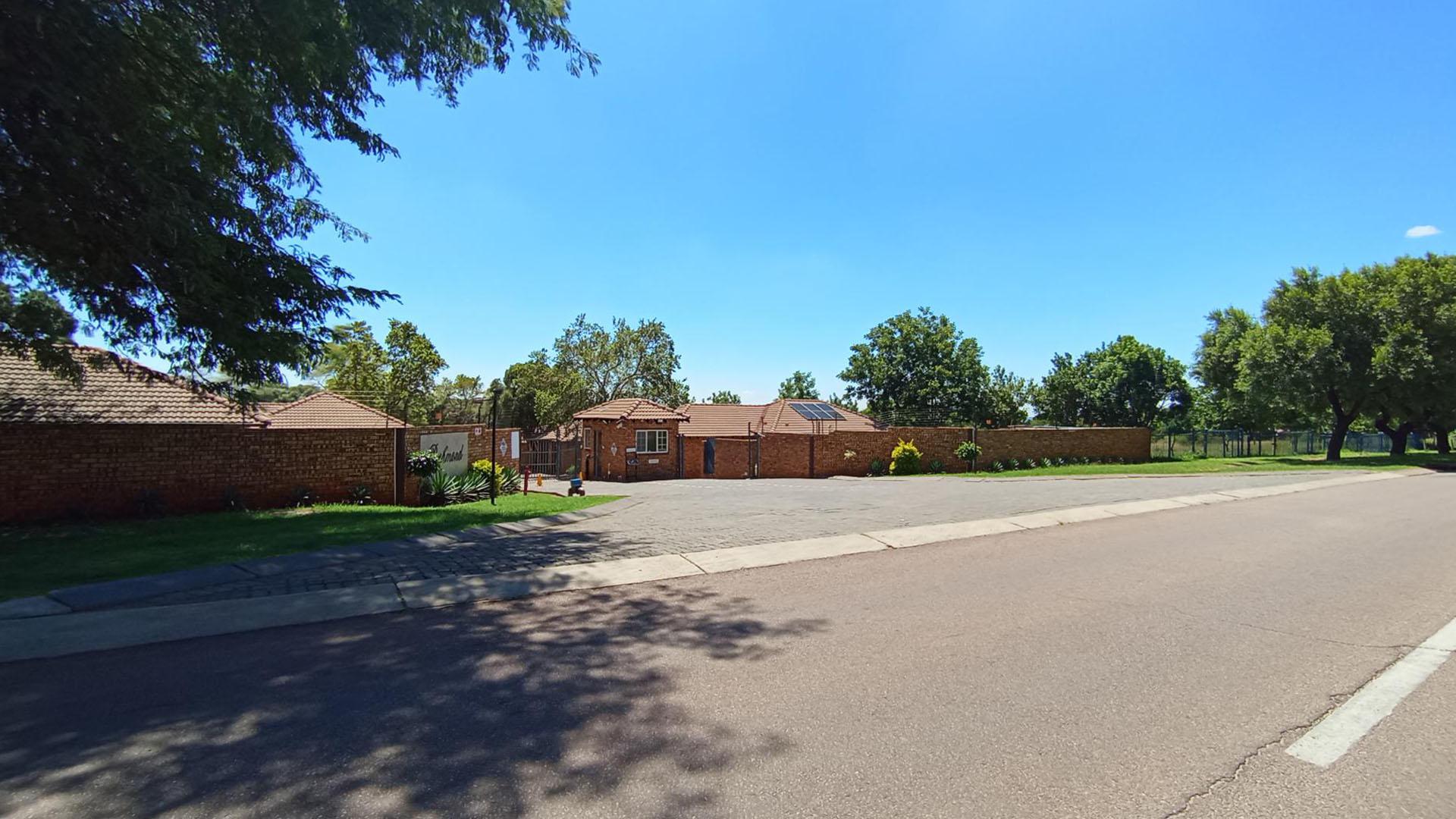 Front View of property in Amandasig