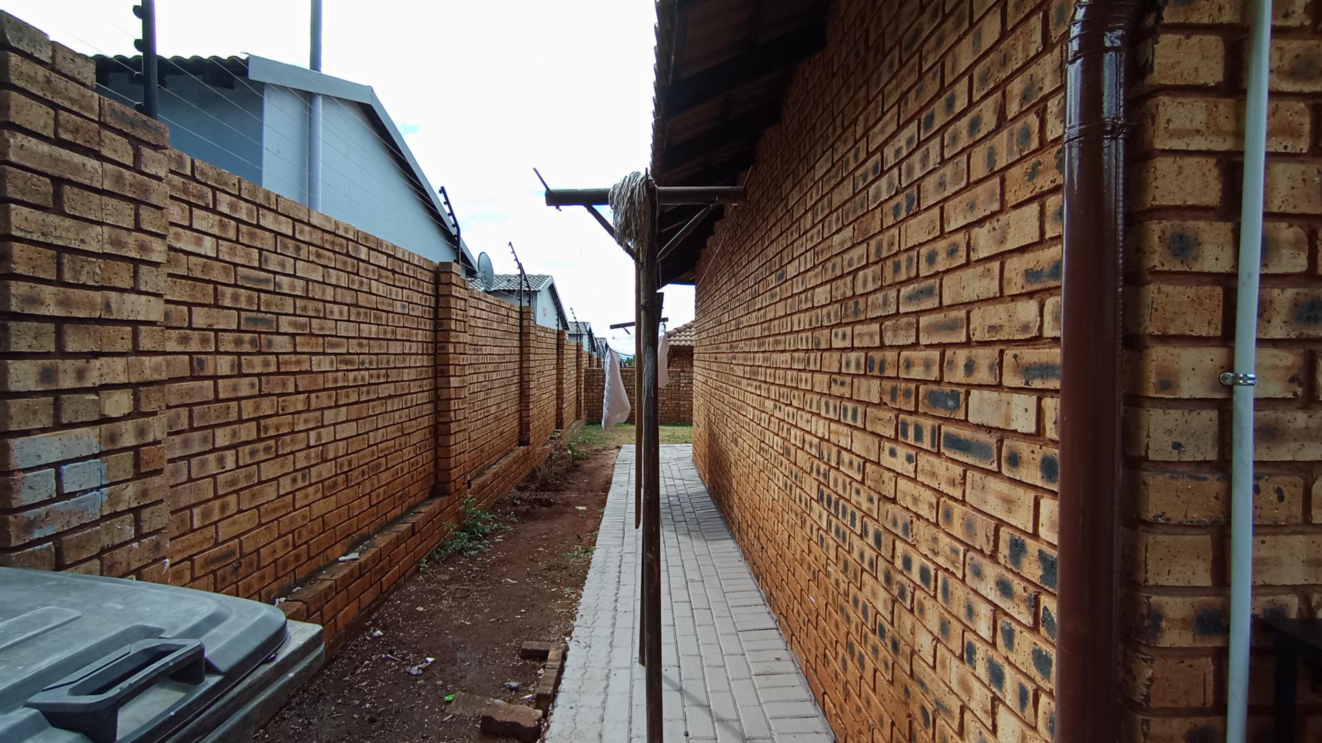 Backyard of property in Amandasig