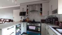 Kitchen - 11 square meters of property in Amandasig