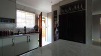 Kitchen - 11 square meters of property in Amandasig