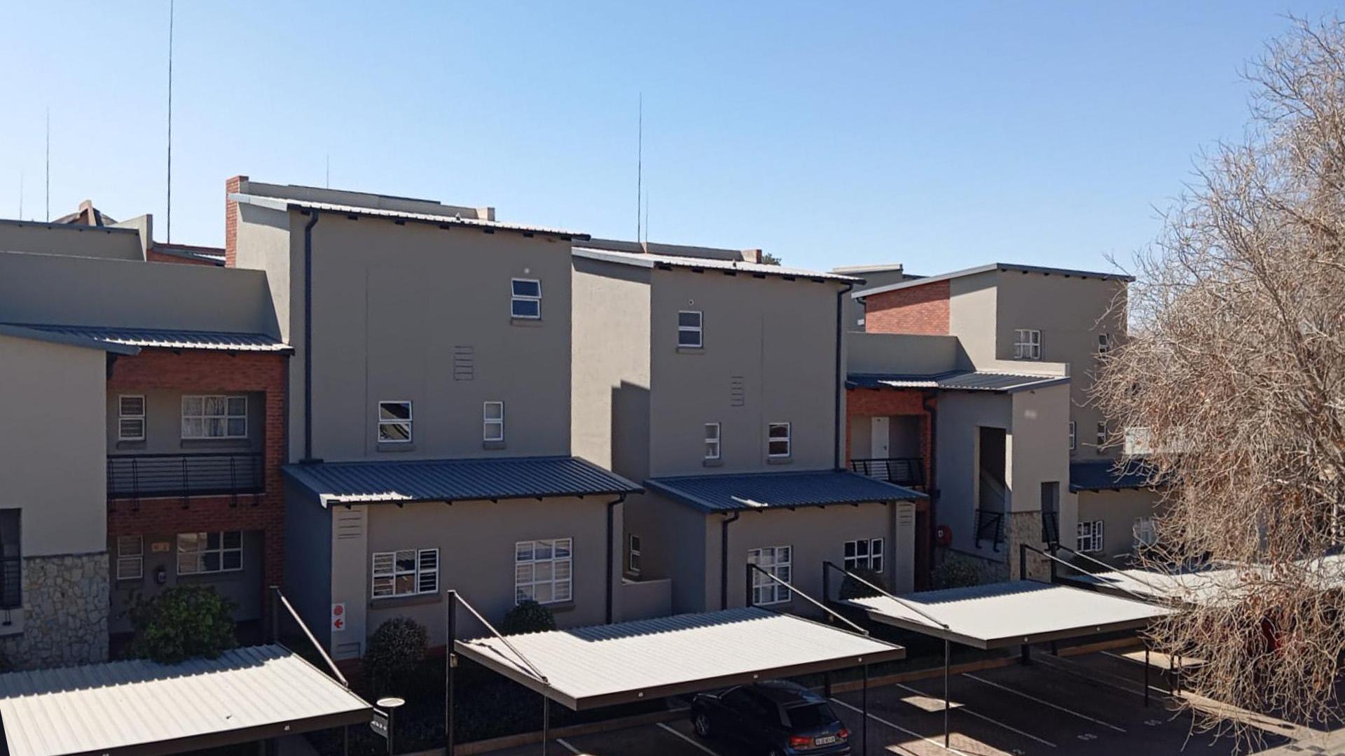 Spaces of property in Lone Hill