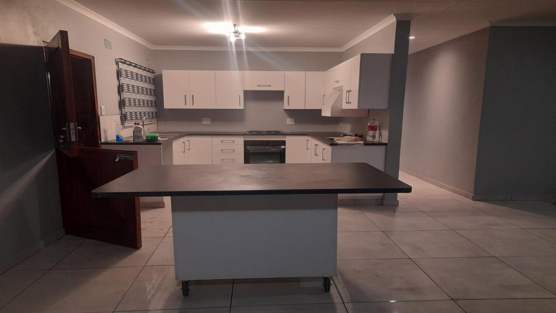 Kitchen of property in Howick