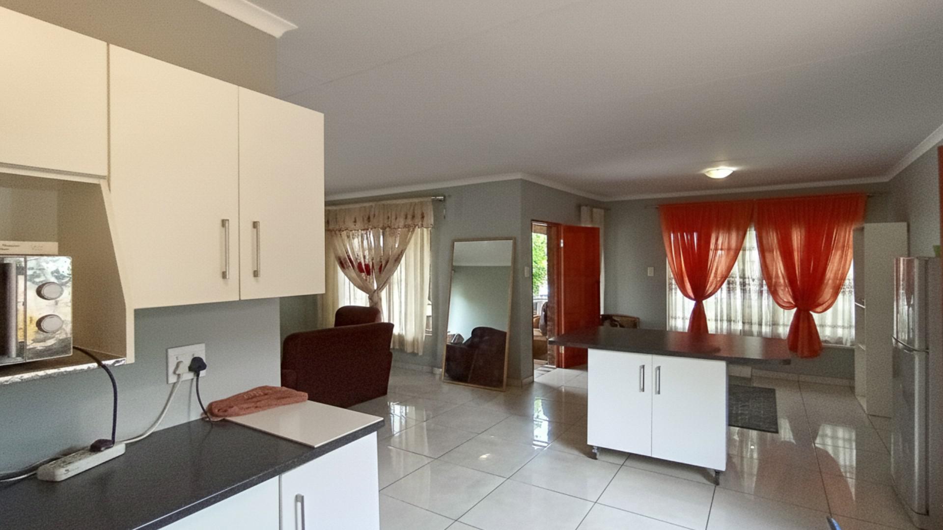 Kitchen - 20 square meters of property in Howick