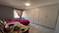 Bed Room 1 of property in Howick