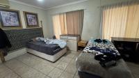 Bed Room 5+ of property in Sonheuwel
