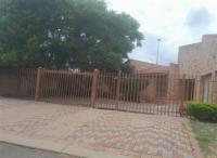 Front View of property in Lethlabile