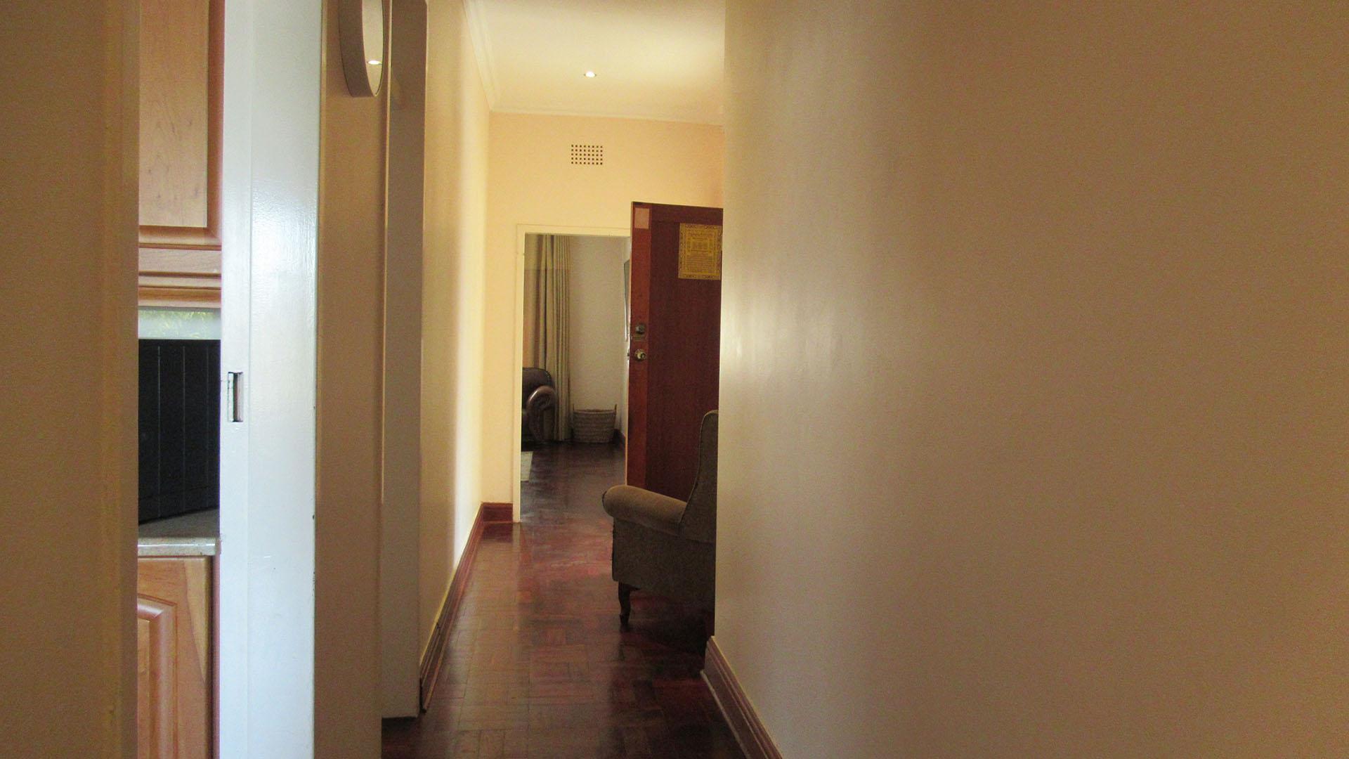 Spaces - 12 square meters of property in Cyrildene