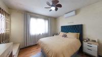 Main Bedroom - 14 square meters of property in Musgrave