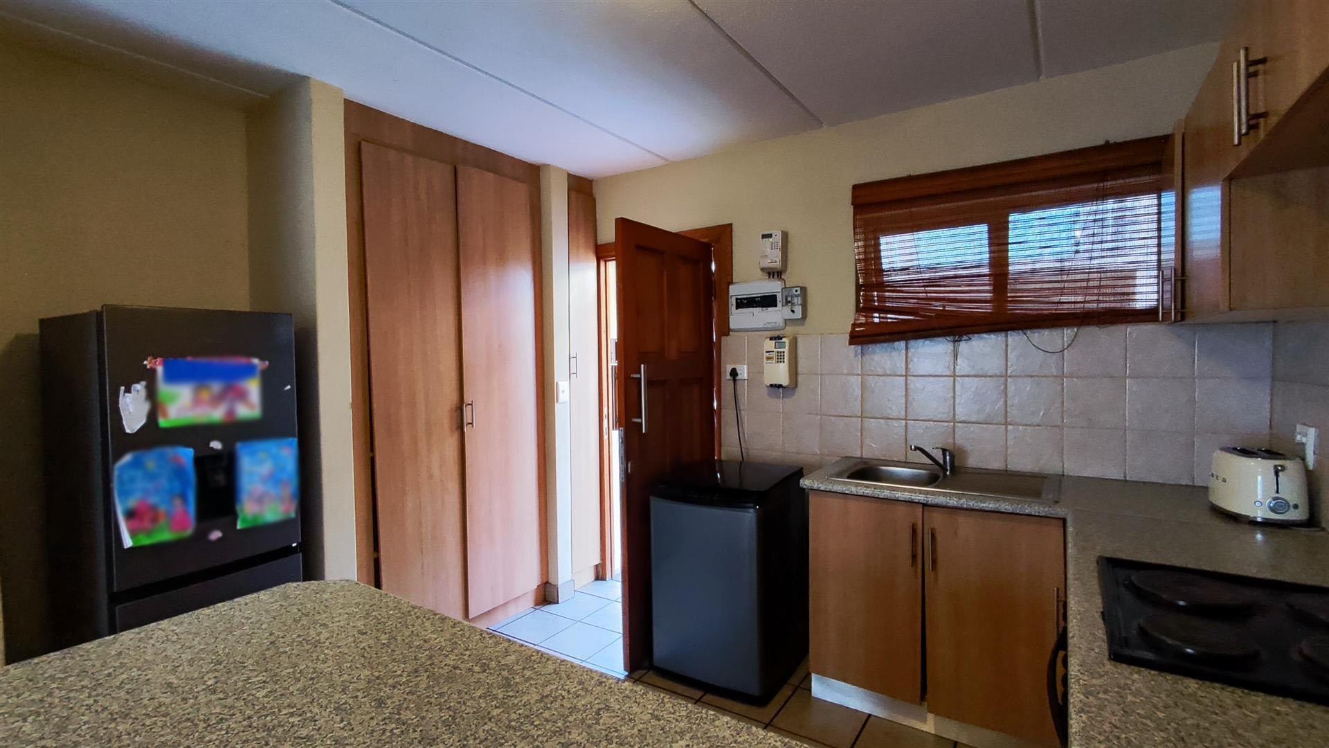 Kitchen - 12 square meters of property in Vanderbijlpark