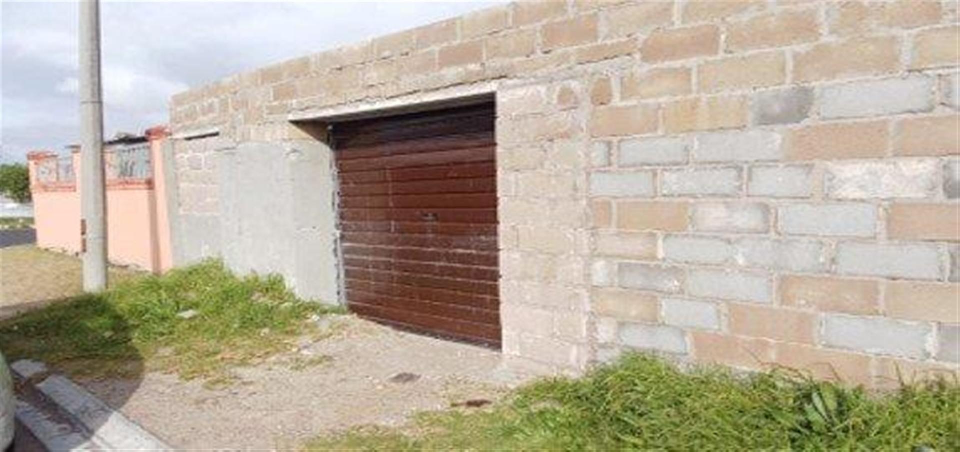 Front View of property in Guguletu
