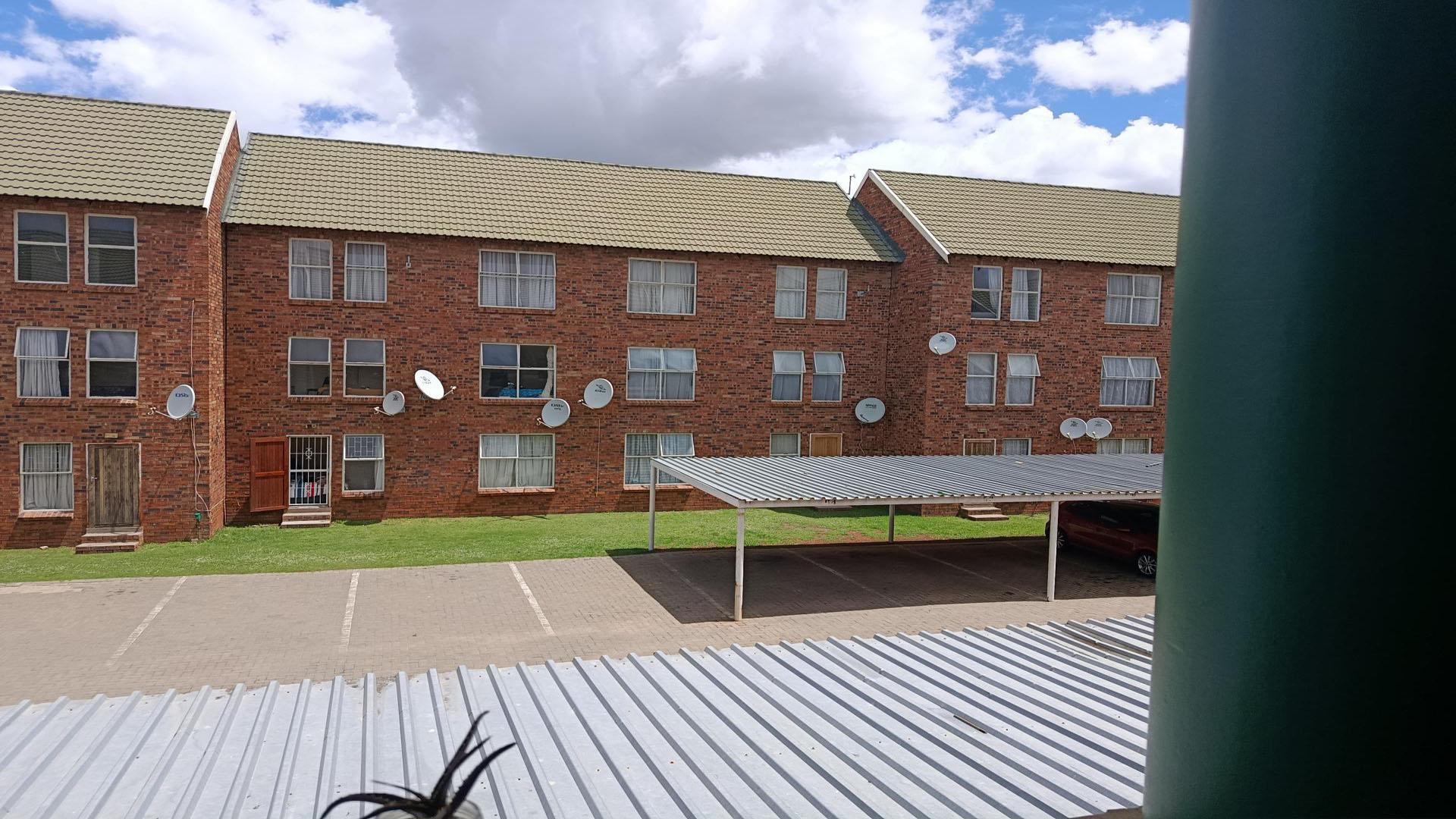 Front View of property in Willows