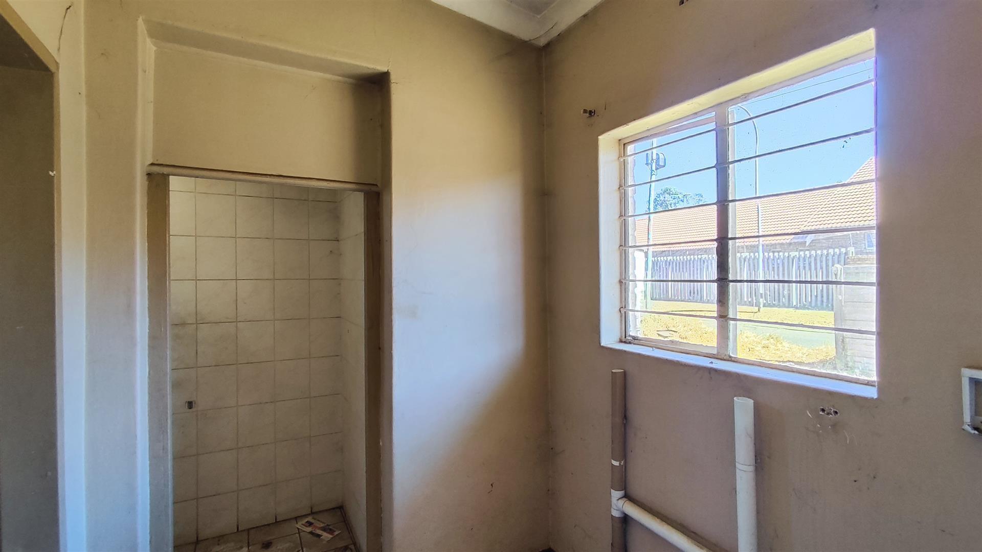 Scullery - 4 square meters of property in Anzac