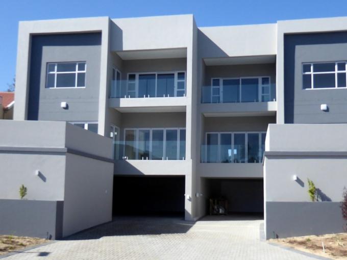 4 Bedroom House for Sale For Sale in Flamingo Vlei - MR643311