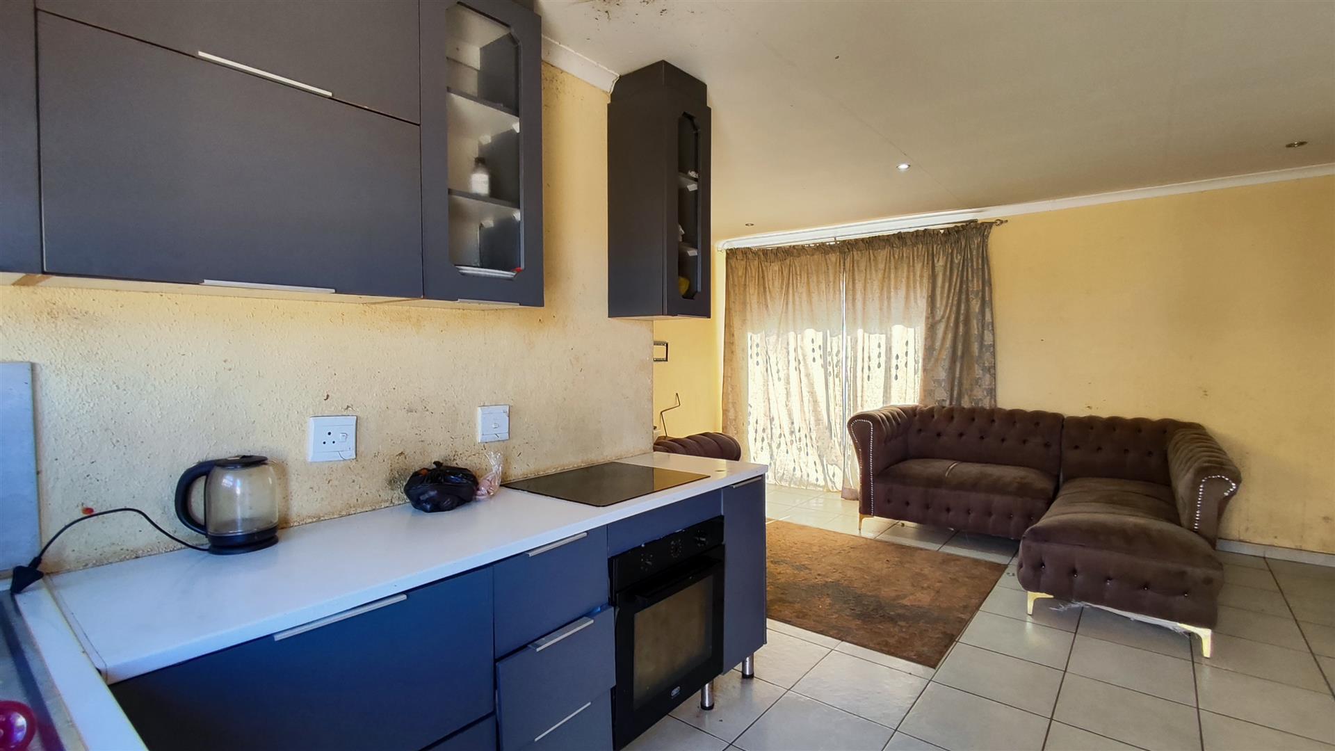 Kitchen - 8 square meters of property in Sharon Park