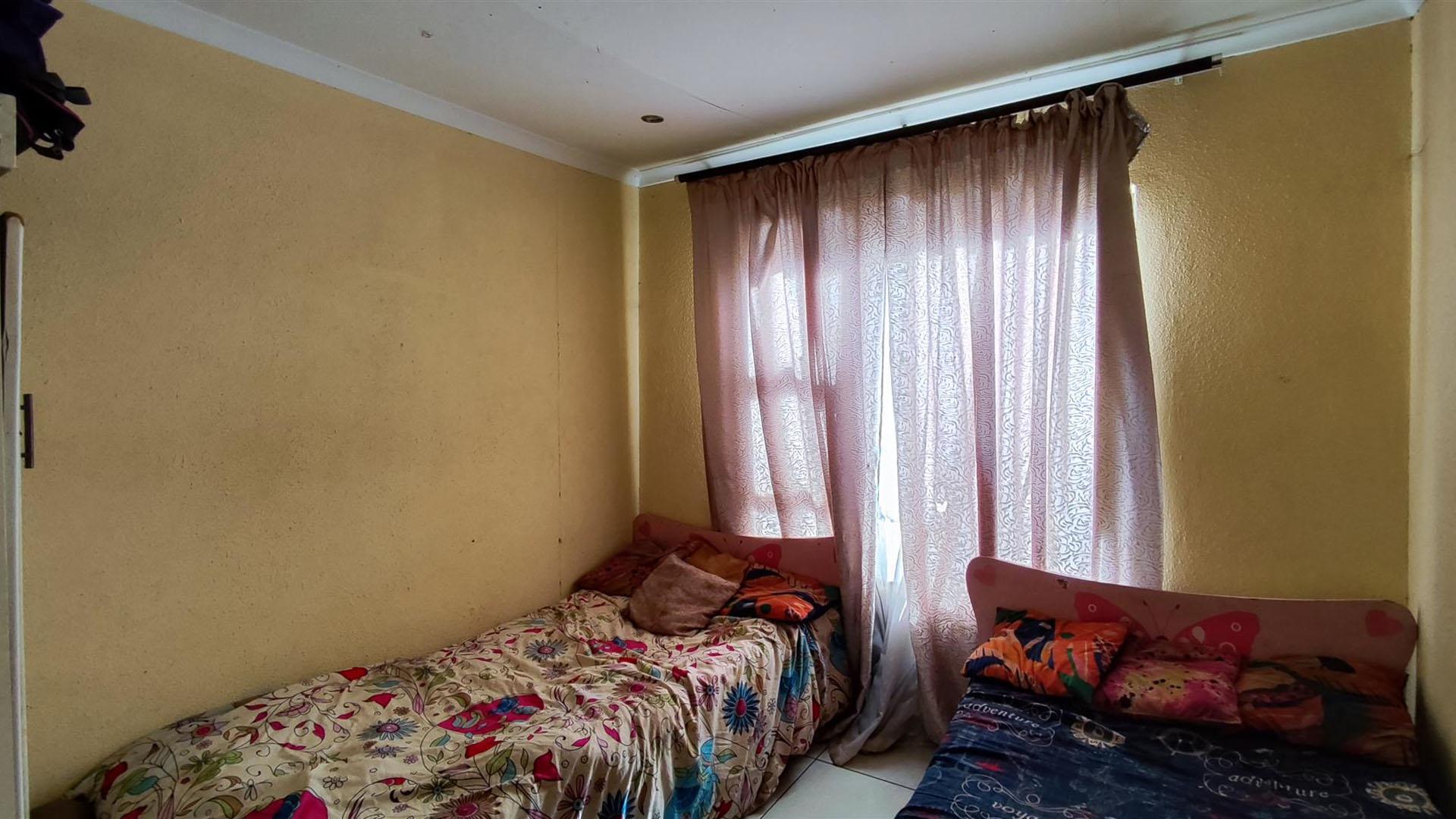 Bed Room 2 - 9 square meters of property in Sharon Park