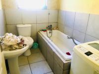 Bathroom 1 of property in Sharon Park