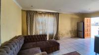 Lounges - 20 square meters of property in Sharon Park