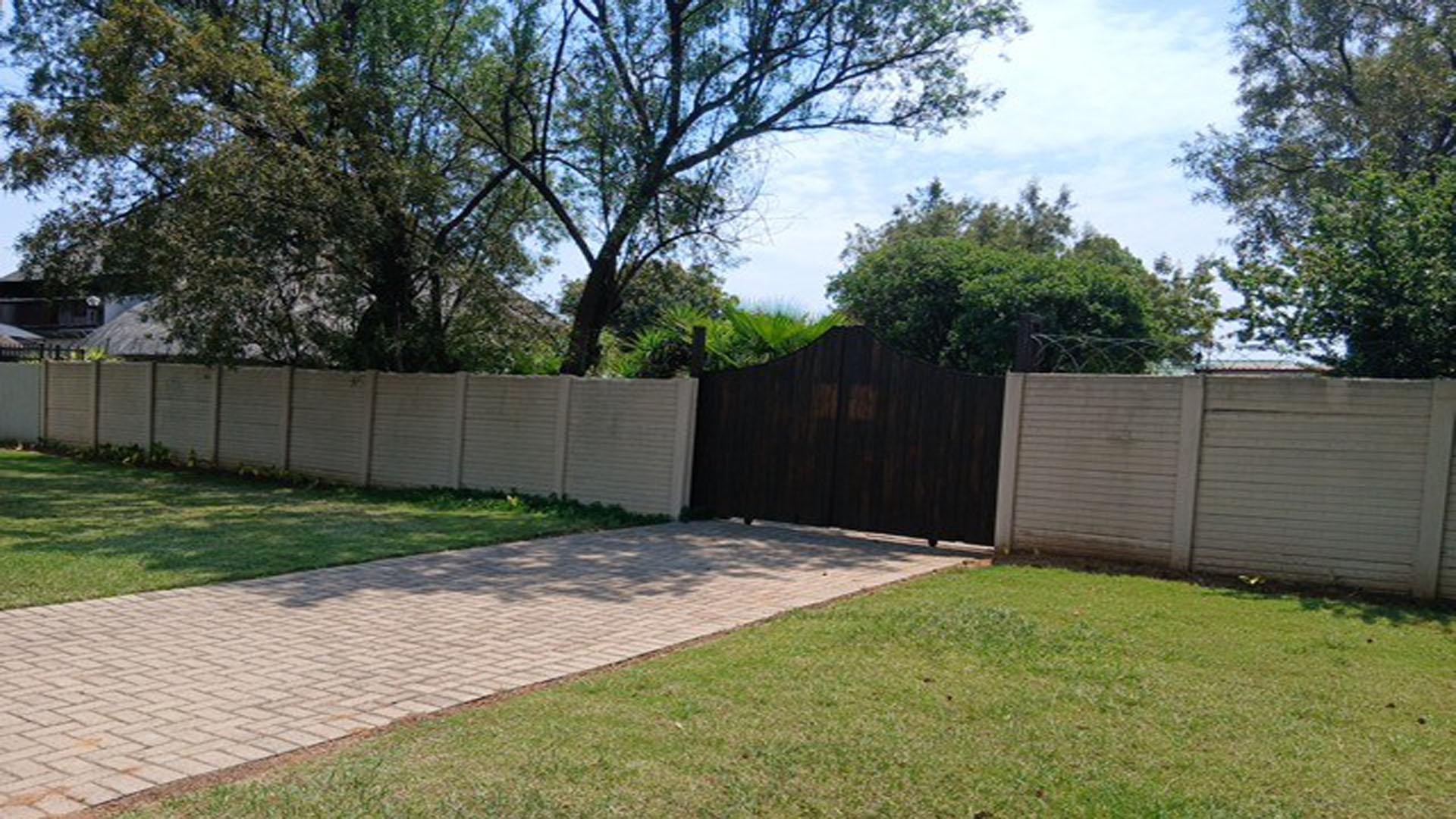 Front View of property in Bronkhorstspruit