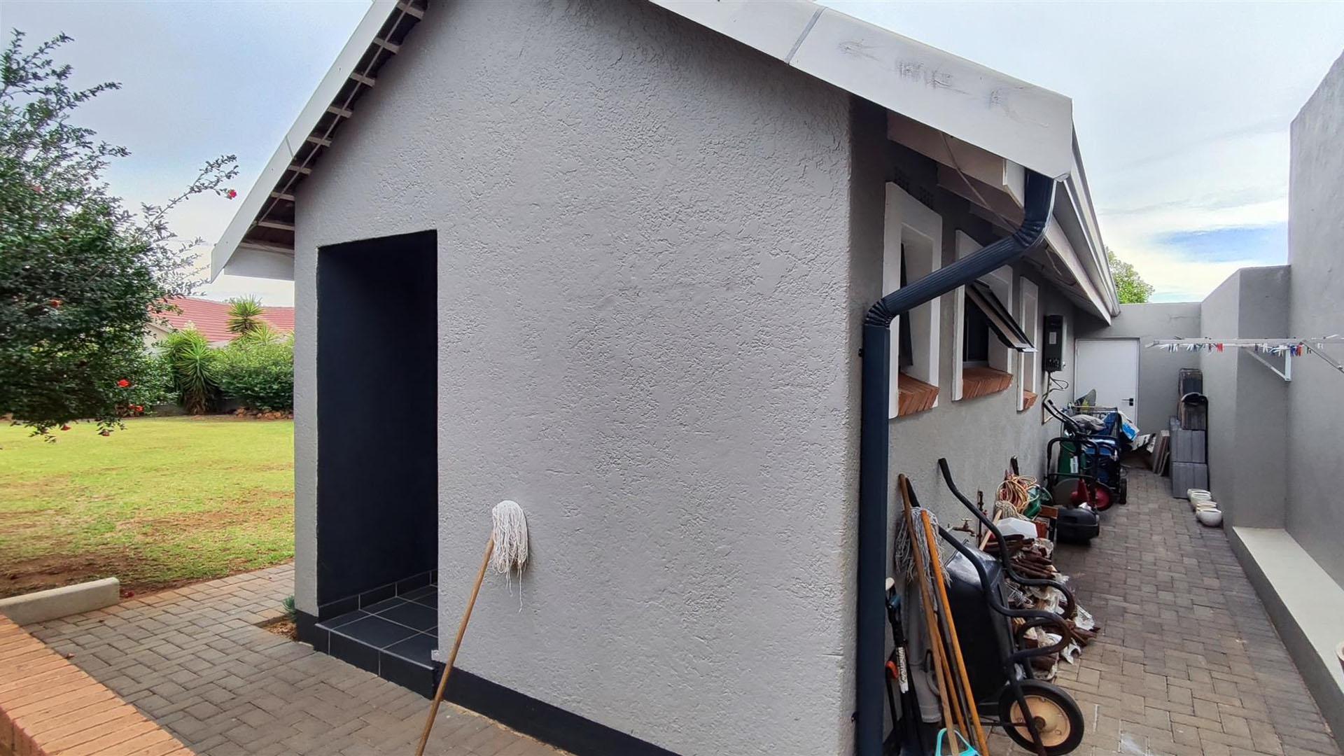 Backyard of property in Randhart