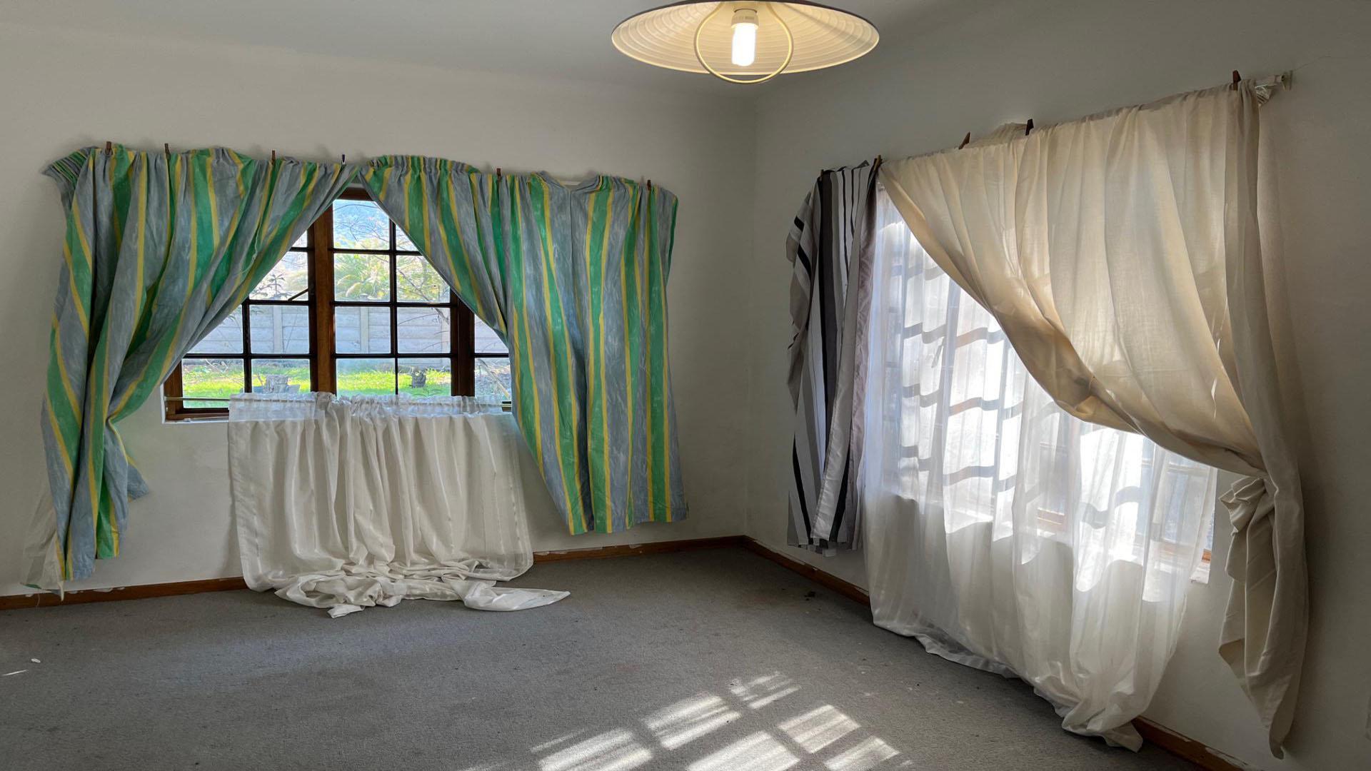 Bed Room 1 of property in Ficksburg