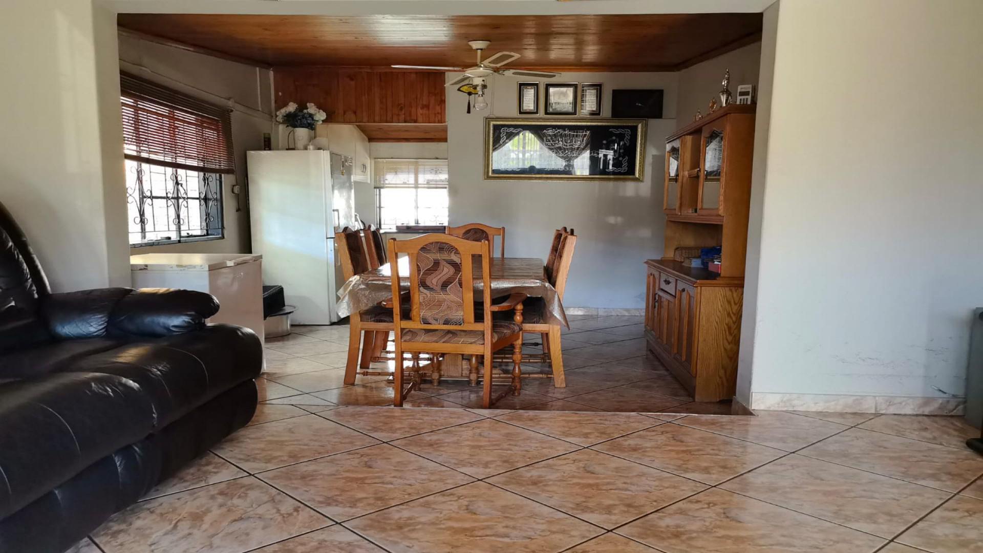 Dining Room of property in Northdale (PMB)