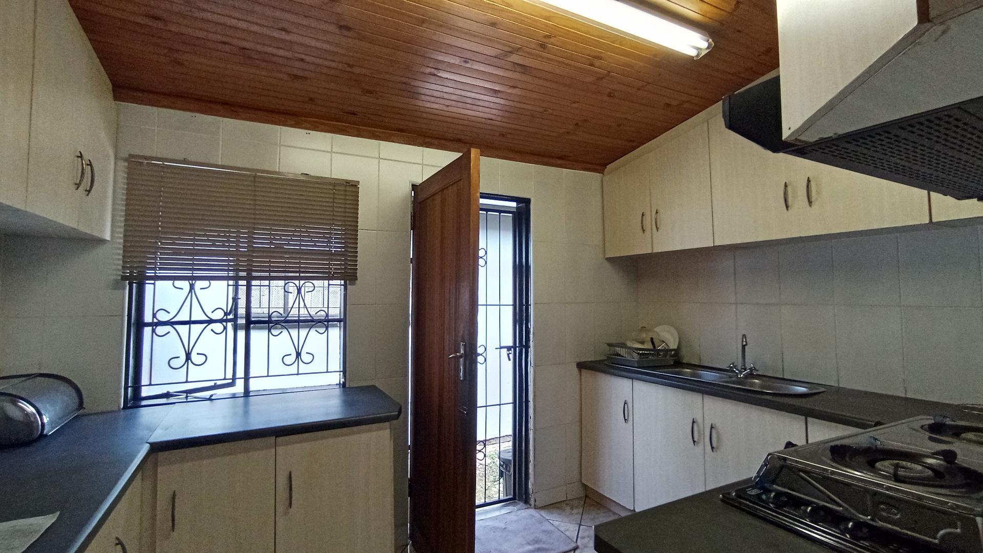 Kitchen - 30 square meters of property in Northdale (PMB)