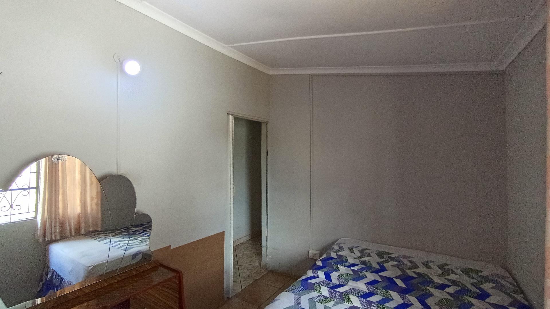 Bed Room 1 - 12 square meters of property in Northdale (PMB)