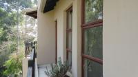 Balcony - 8 square meters of property in Homes Haven