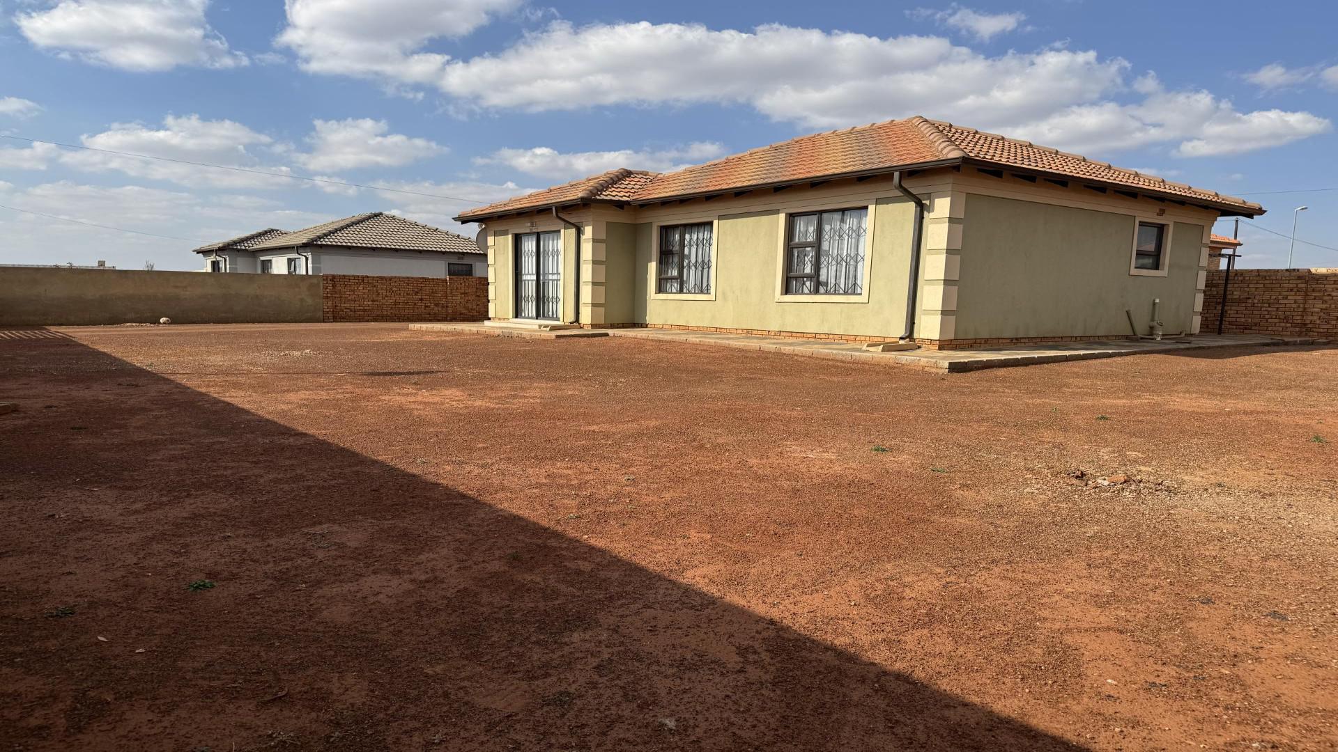 Front View of property in Westonaria