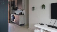 Lounges - 10 square meters of property in Westonaria