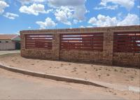 Front View of property in Mangaung