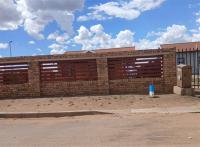 Front View of property in Mangaung
