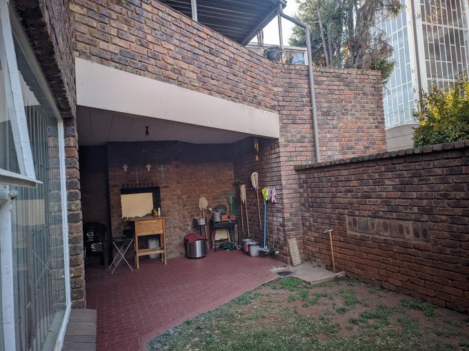 2 Bedroom Simplex for Sale For Sale in Florida - MR643486