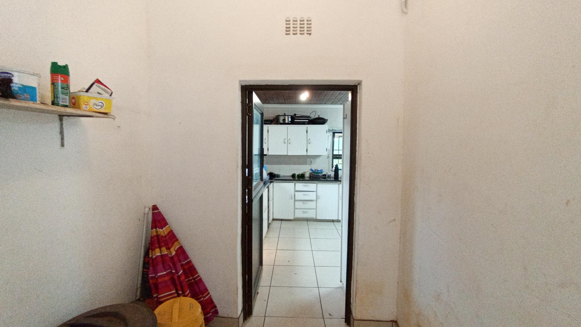 Rooms - 20 square meters of property in Waterfall