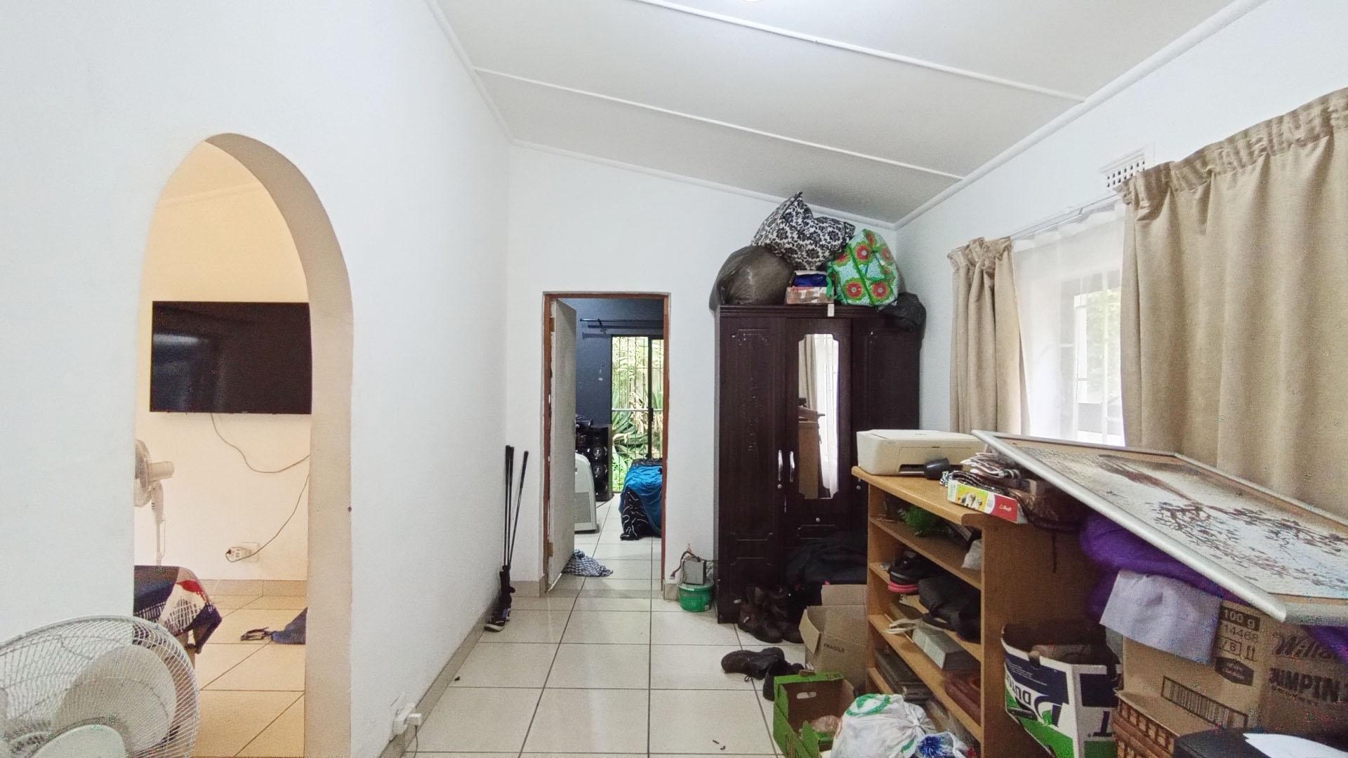 Rooms - 20 square meters of property in Waterfall