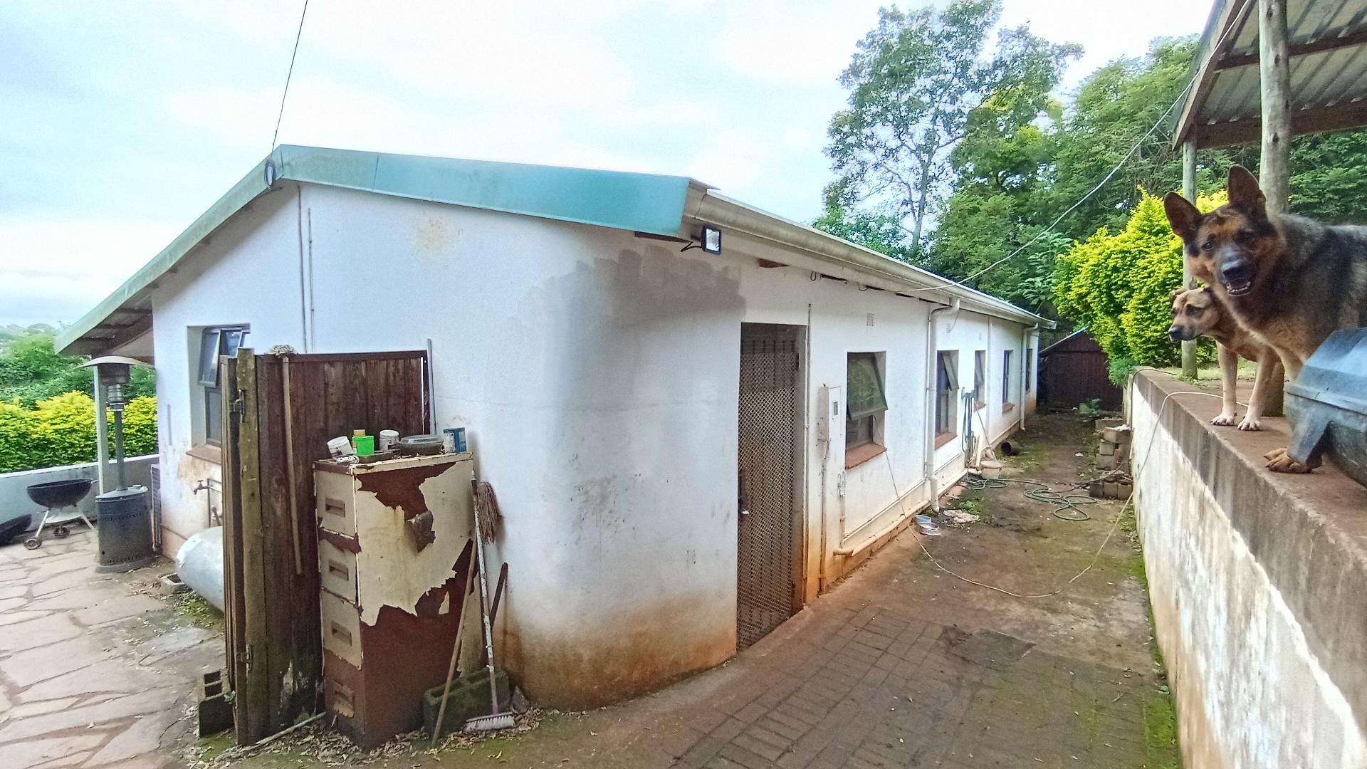 Front View of property in Waterfall