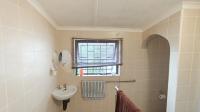 Main Bathroom - 16 square meters of property in Waterfall