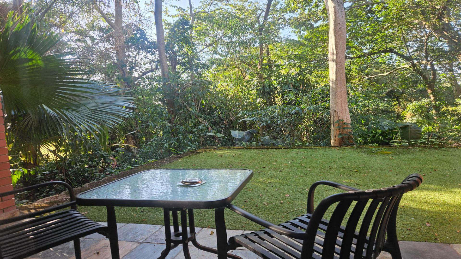 Patio - 4 square meters of property in Pennington