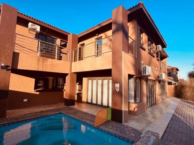 3 Bedroom House for Sale For Sale in Vanderbijlpark - MR643539