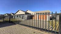 Front View of property in Heidedal