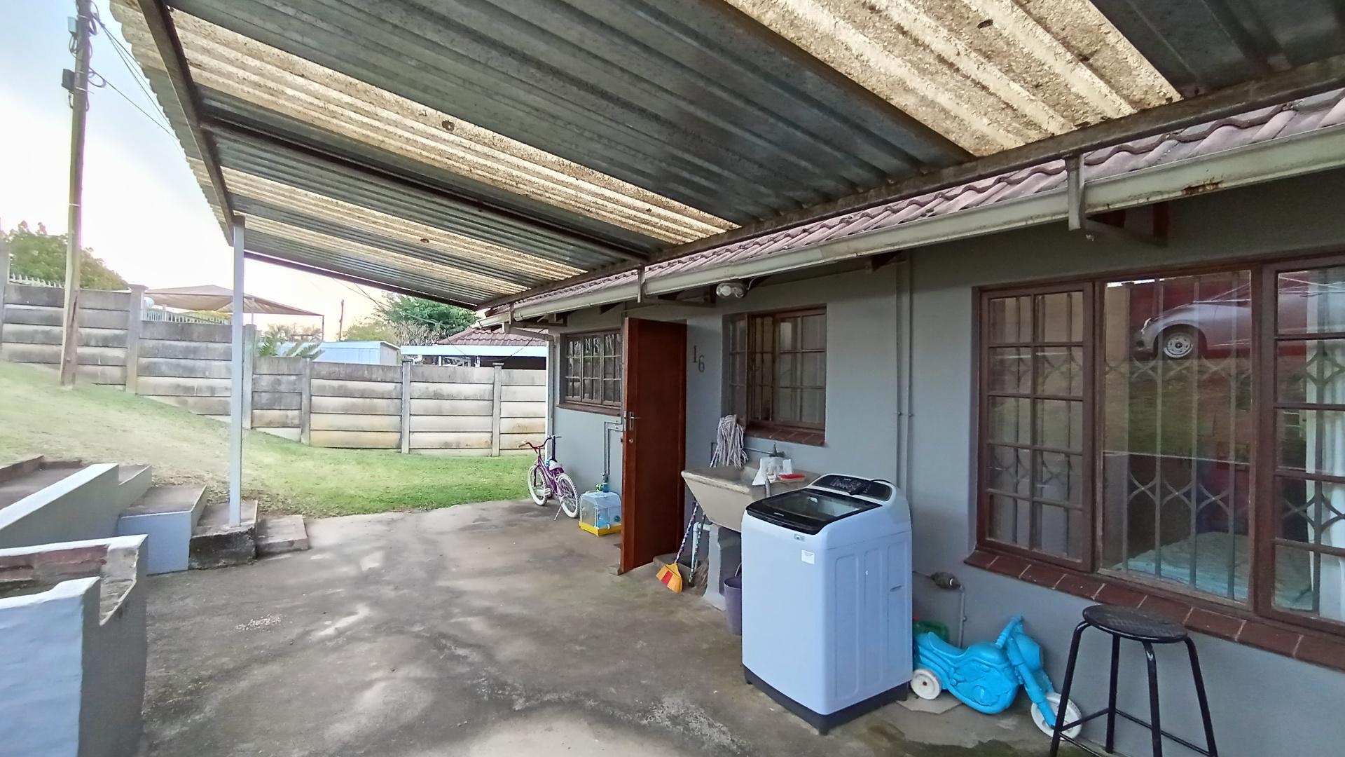 Spaces - 3 square meters of property in Lincoln Meade