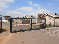 Front View of property in Palm Ridge