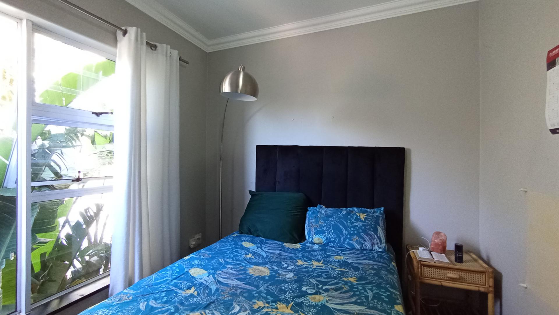 Bed Room 2 - 38 square meters of property in Lyndhurst