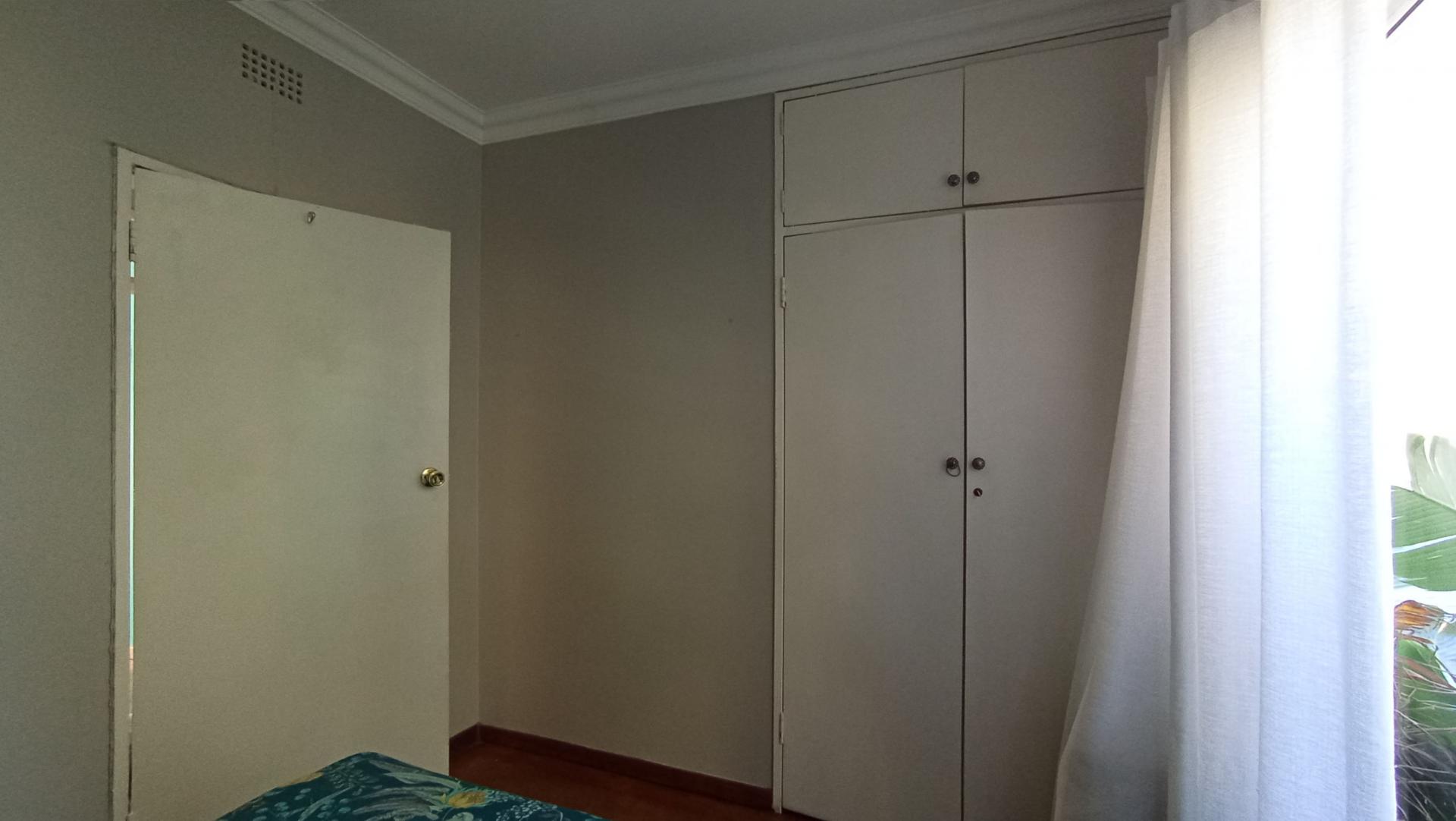 Bed Room 2 - 38 square meters of property in Lyndhurst