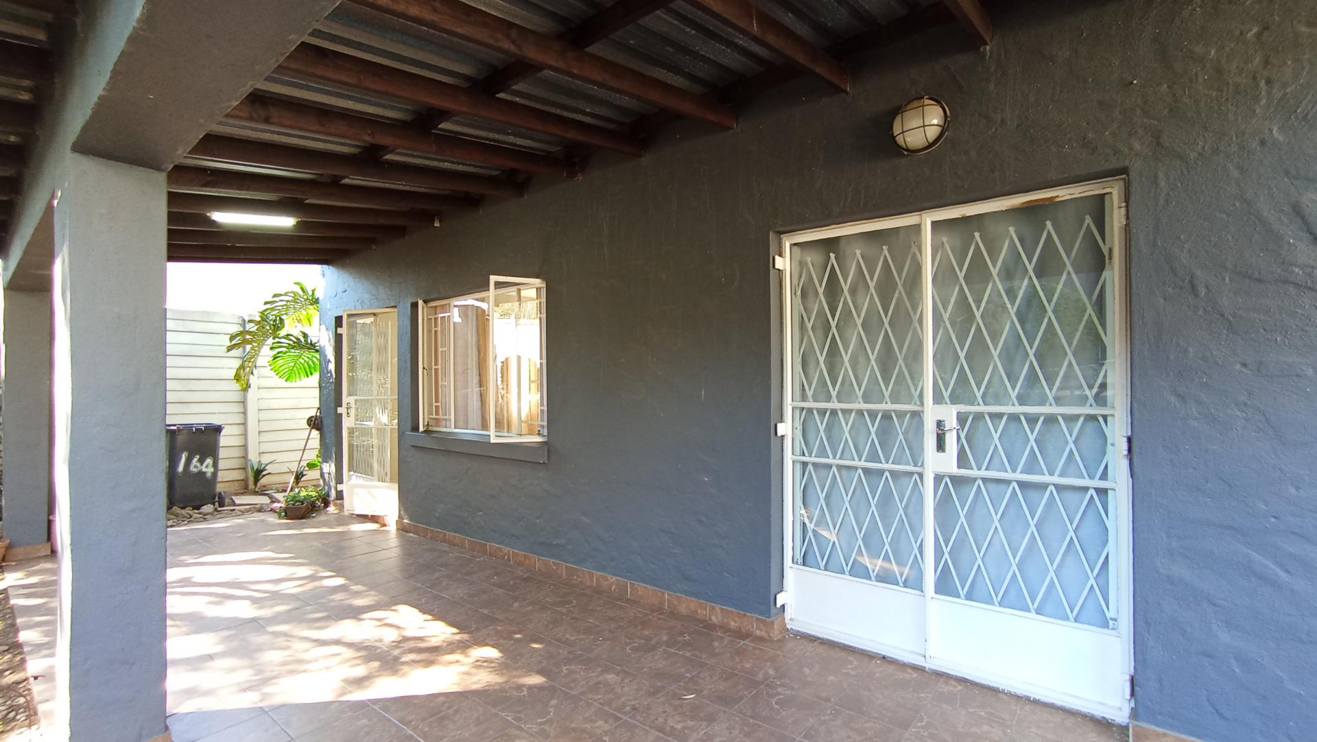 Patio - 67 square meters of property in Lyndhurst