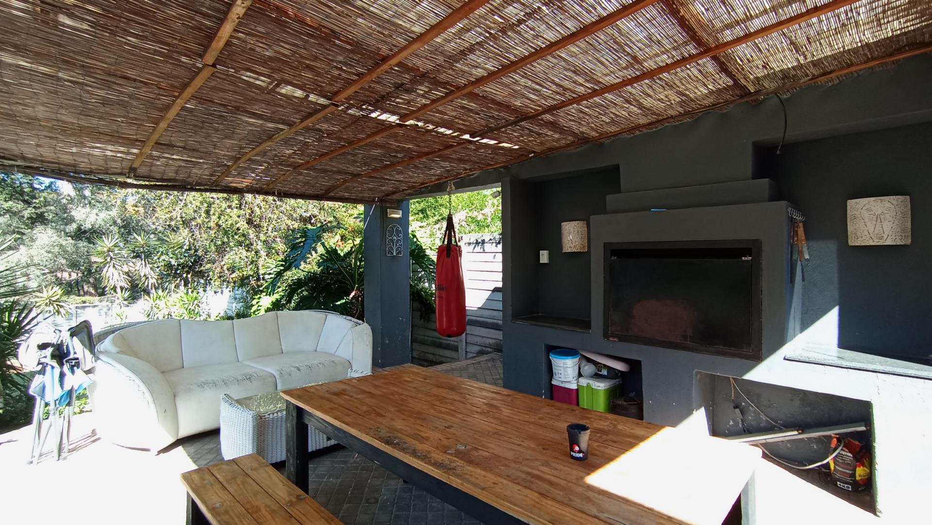 Patio - 67 square meters of property in Lyndhurst