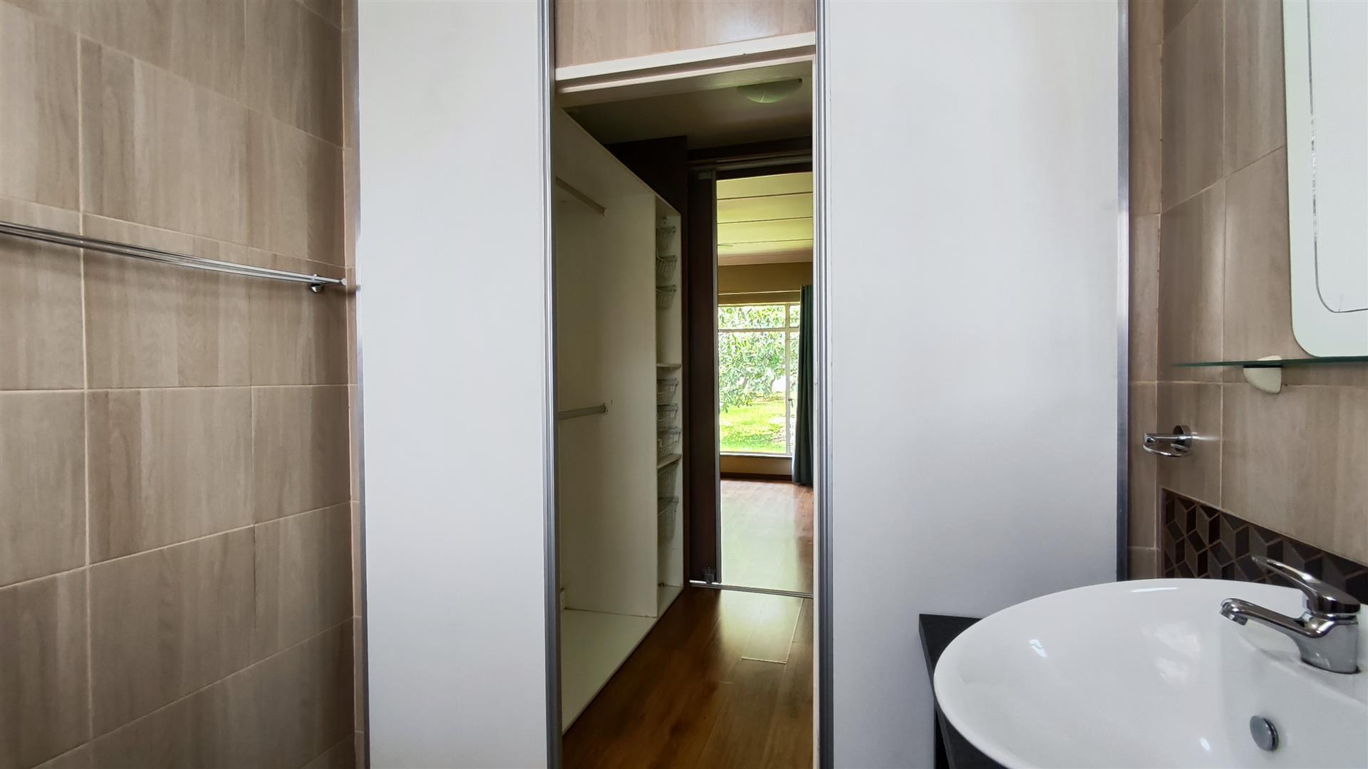 Main Bathroom - 5 square meters of property in Parkdene (JHB)