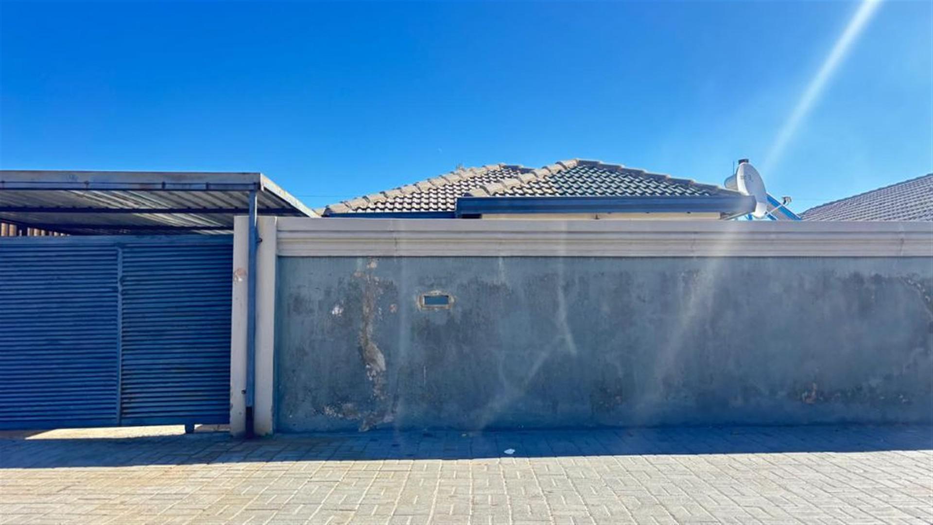 Front View of property in Kagiso