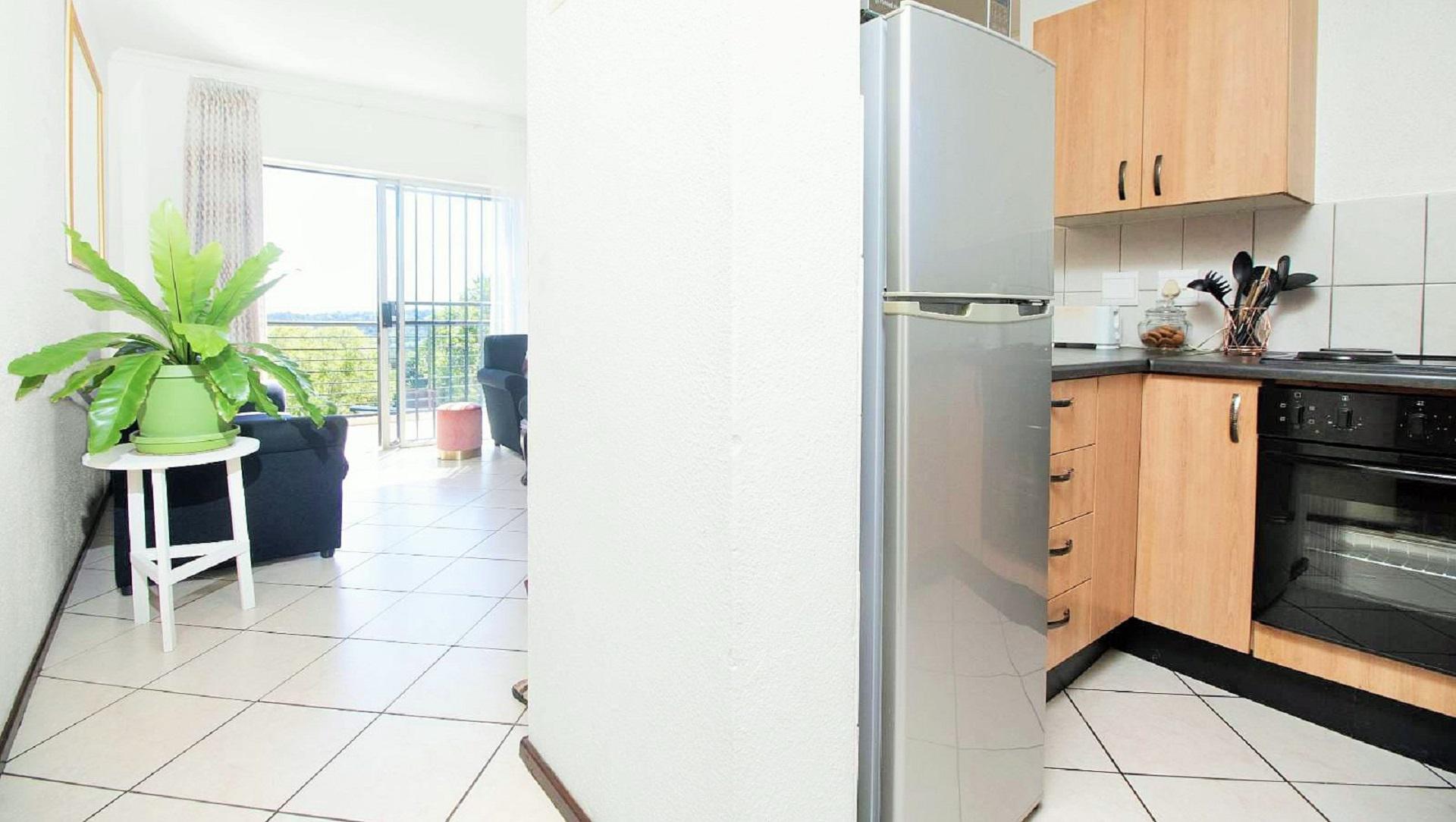 Kitchen of property in Willowbrook